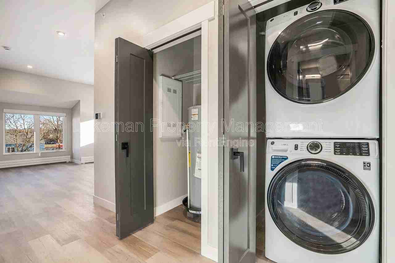 815 N Pitcher St #12 - Photo 2 of 20