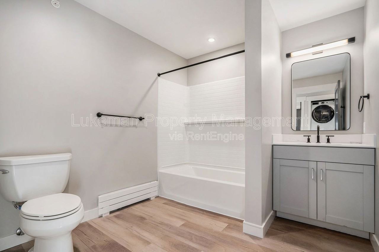 815 N Pitcher St #12 - Photo 4 of 20