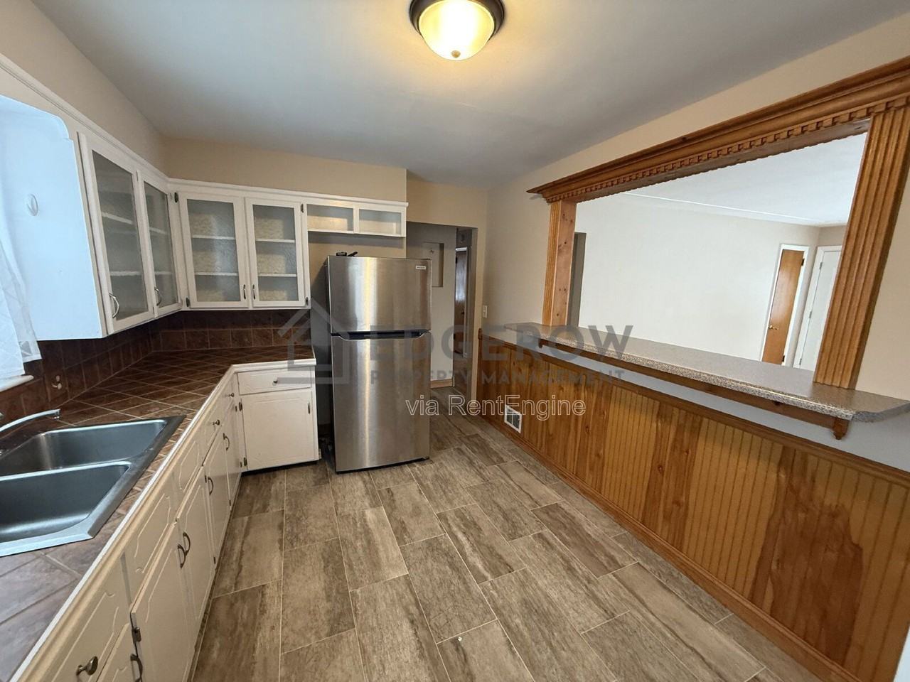 740 Lyles St Se - Photo 6 of 19