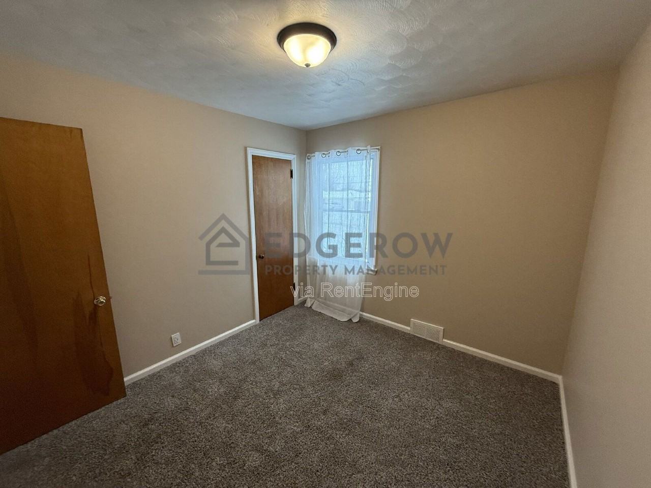 740 Lyles St Se - Photo 7 of 19