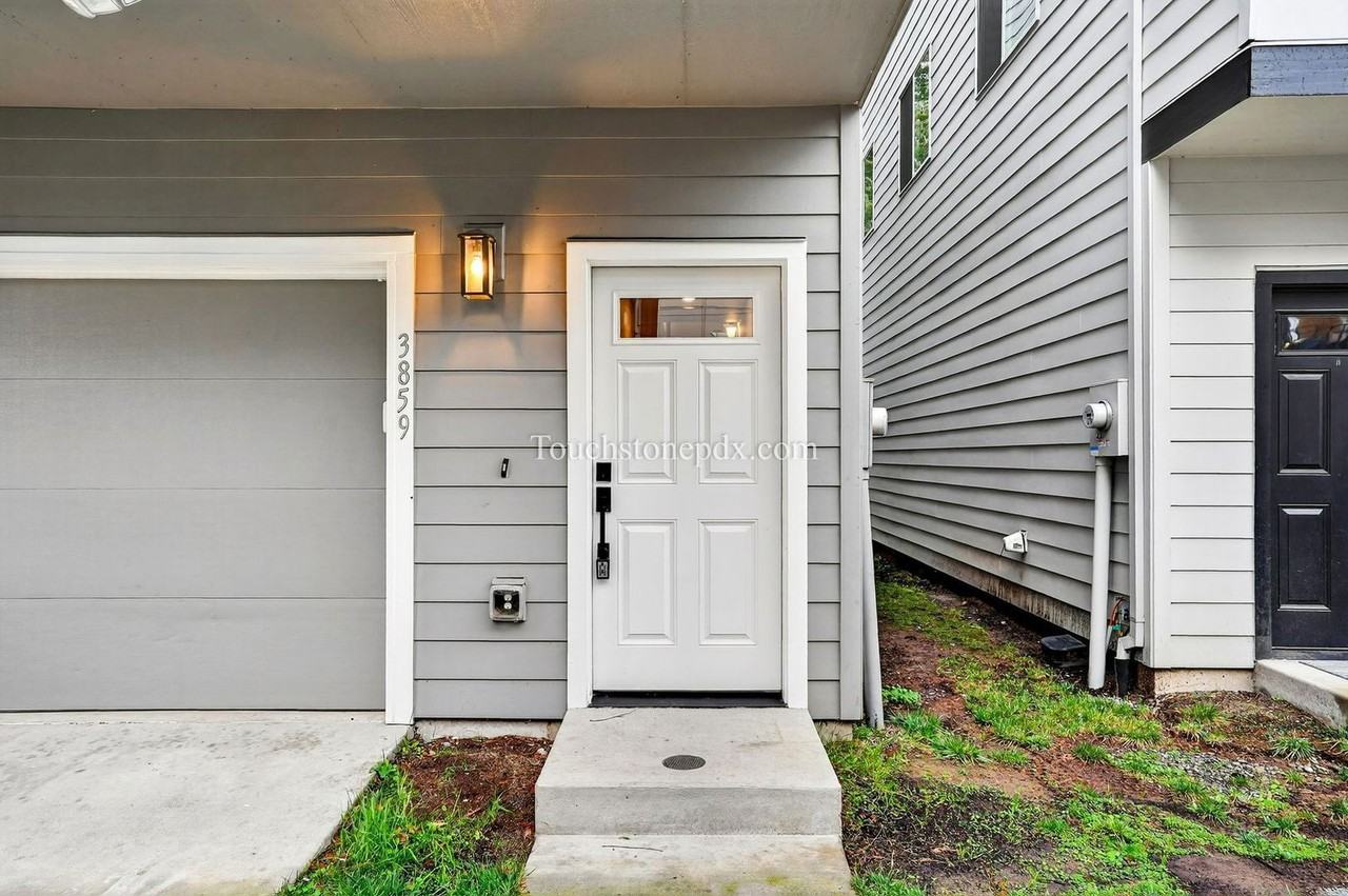 3859 Se 92nd Ave - Photo 4 of 41