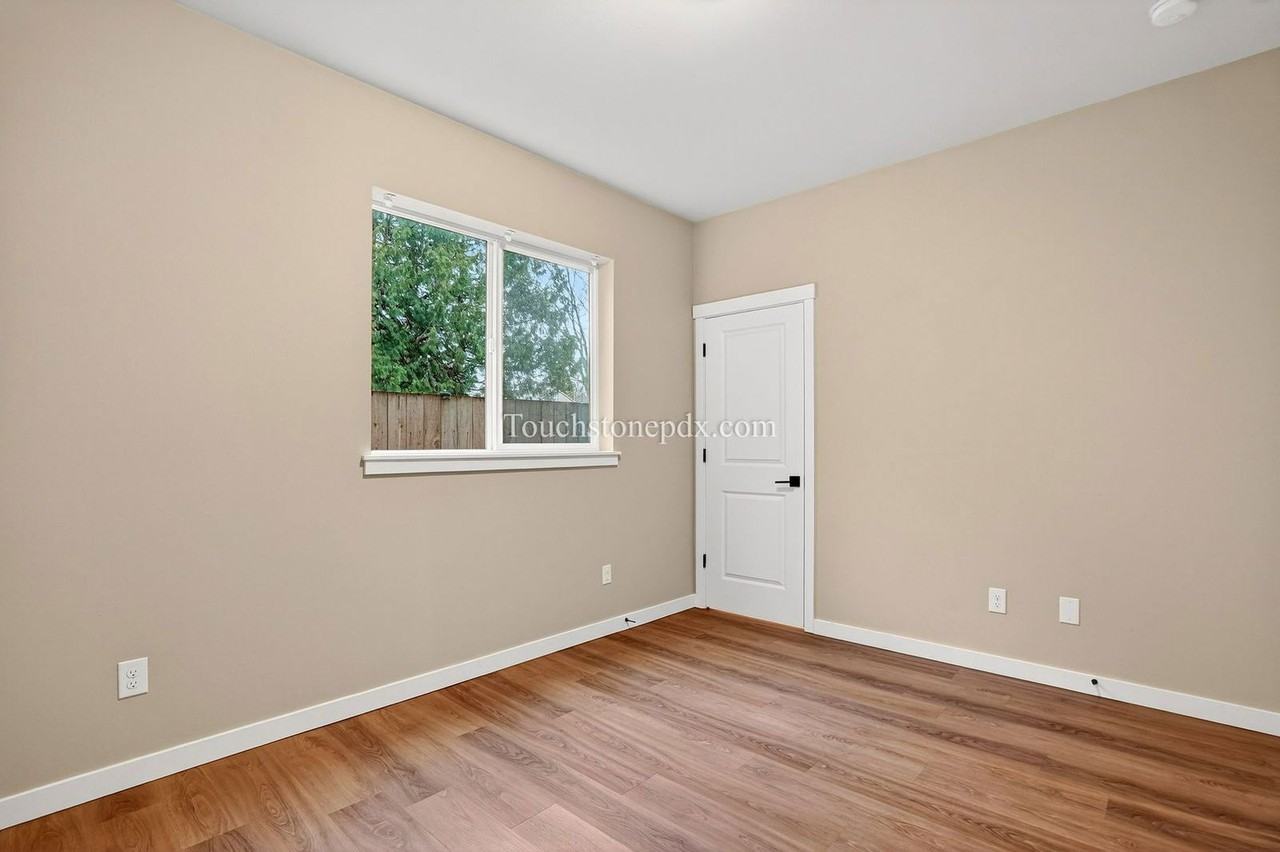 3859 Se 92nd Ave - Photo 7 of 41