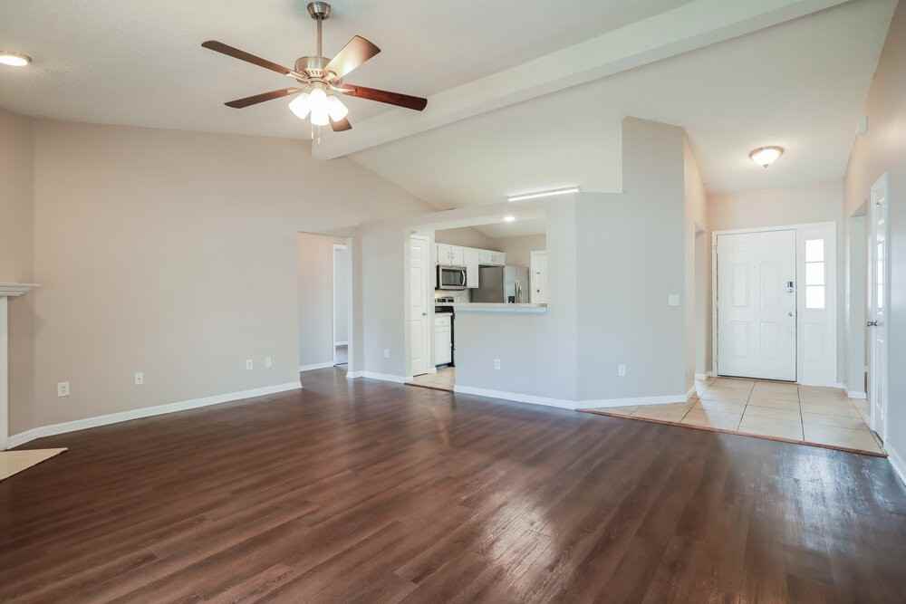 2964 Biloxi Trl - Photo 5 of 16