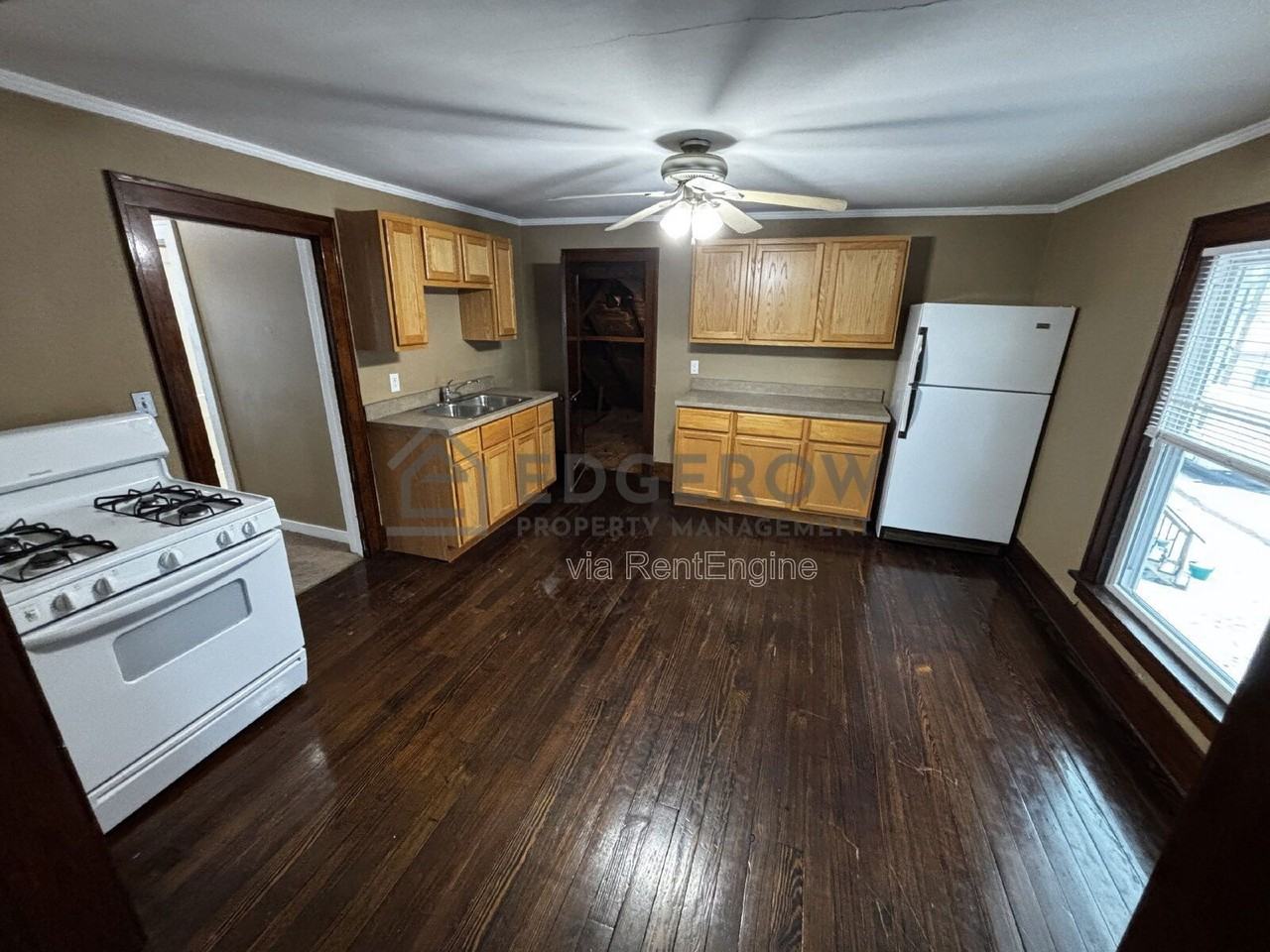 1243 Crosby St Nw #2 - Photo 5 of 12