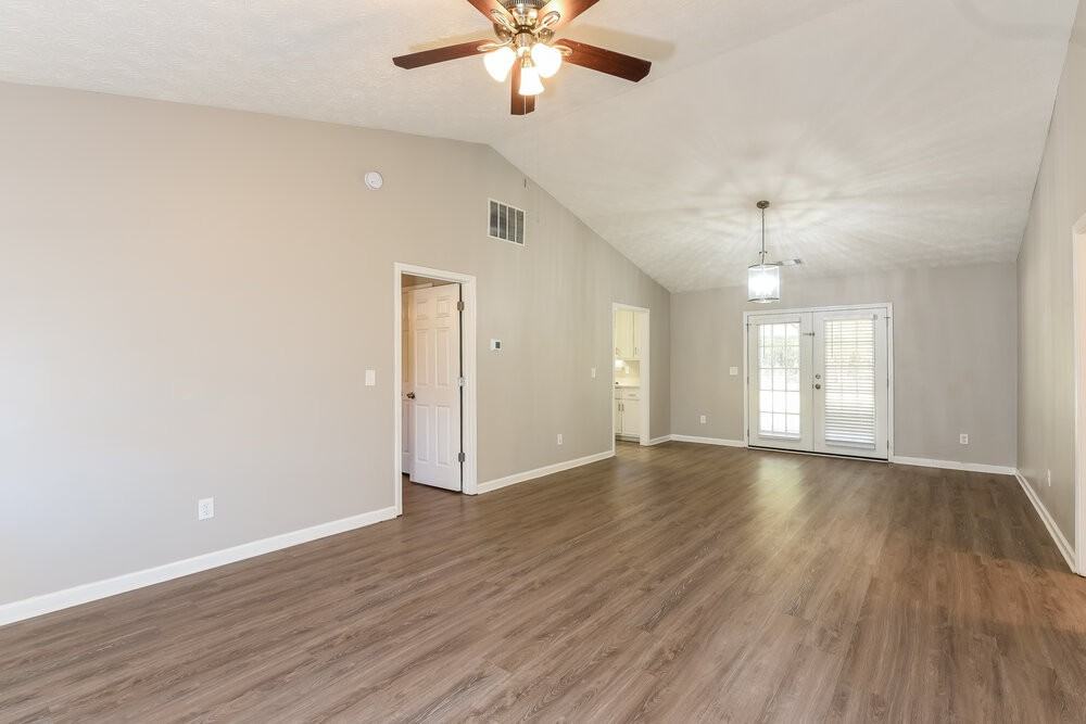 110 Hunters Keep - Photo 4 of 16