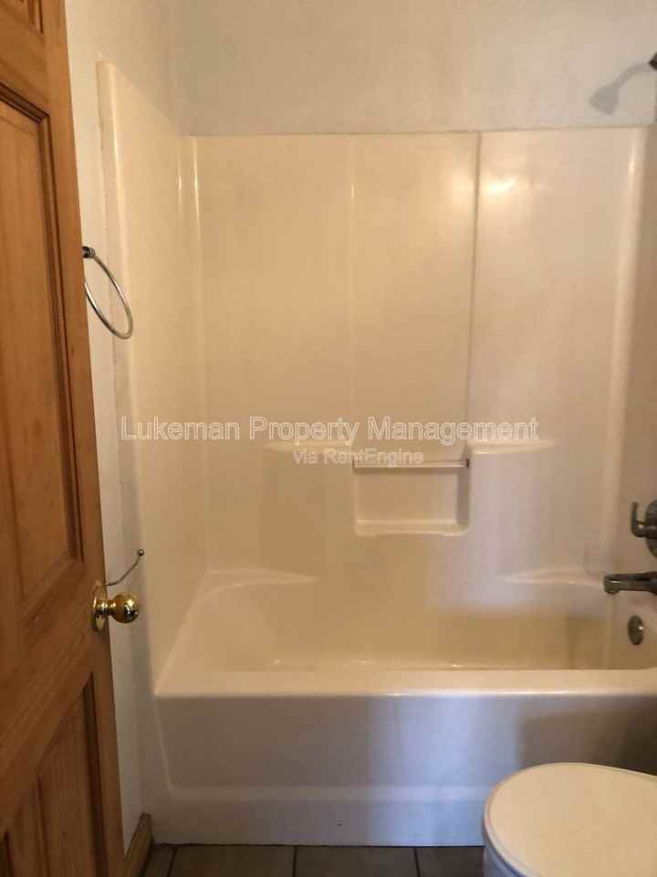 1126 Greenwood Ave #1126 - Photo 6 of 20