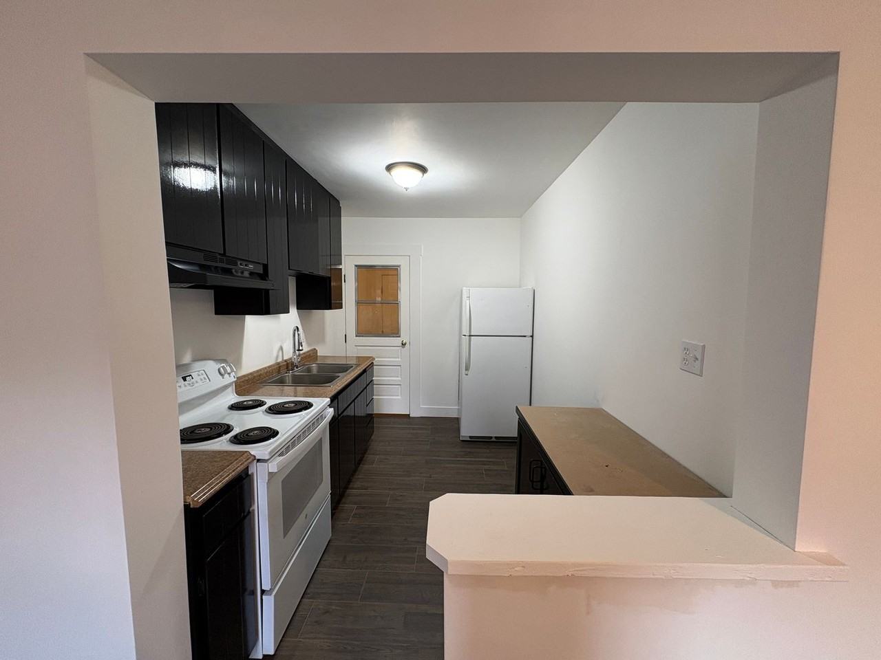 3 Sw Mckinley Ave - Photo 5 of 11