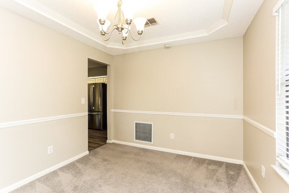 8539 Echoridge Ct - Photo 6 of 16