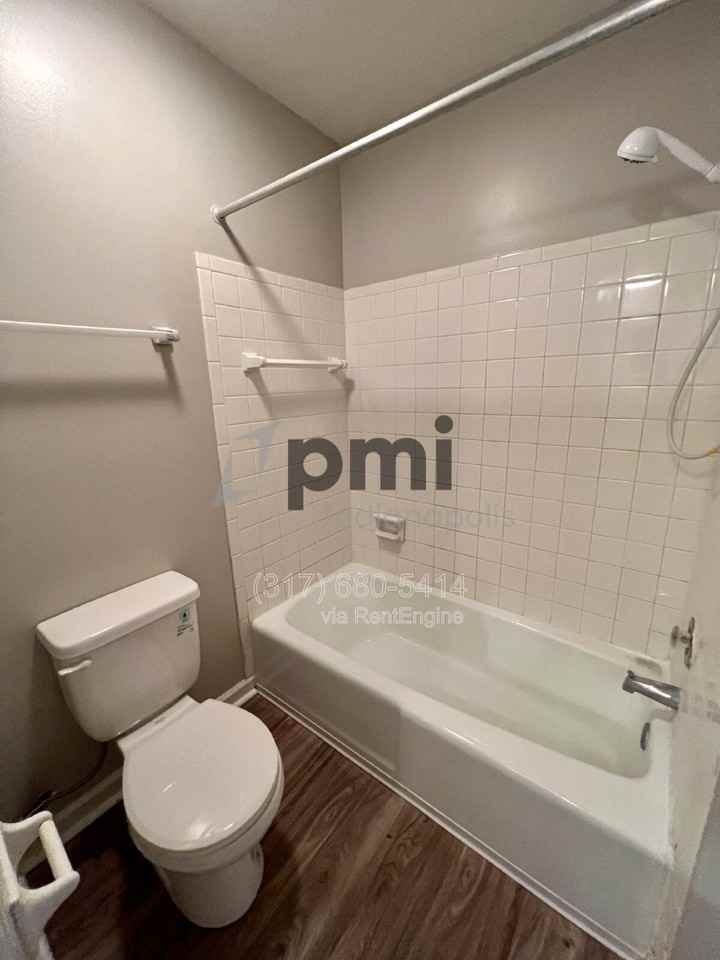 3039 E 47th St #F - Photo 4 of 29