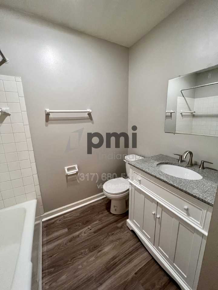 3039 E 47th St #F - Photo 3 of 29