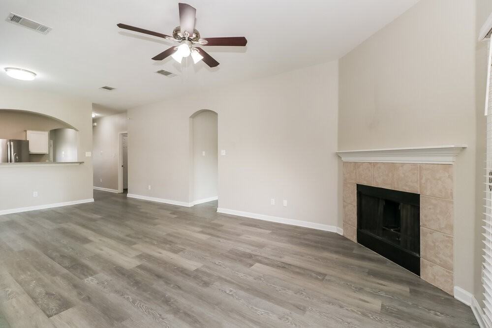 11607 Morgans Point St - Photo 4 of 16