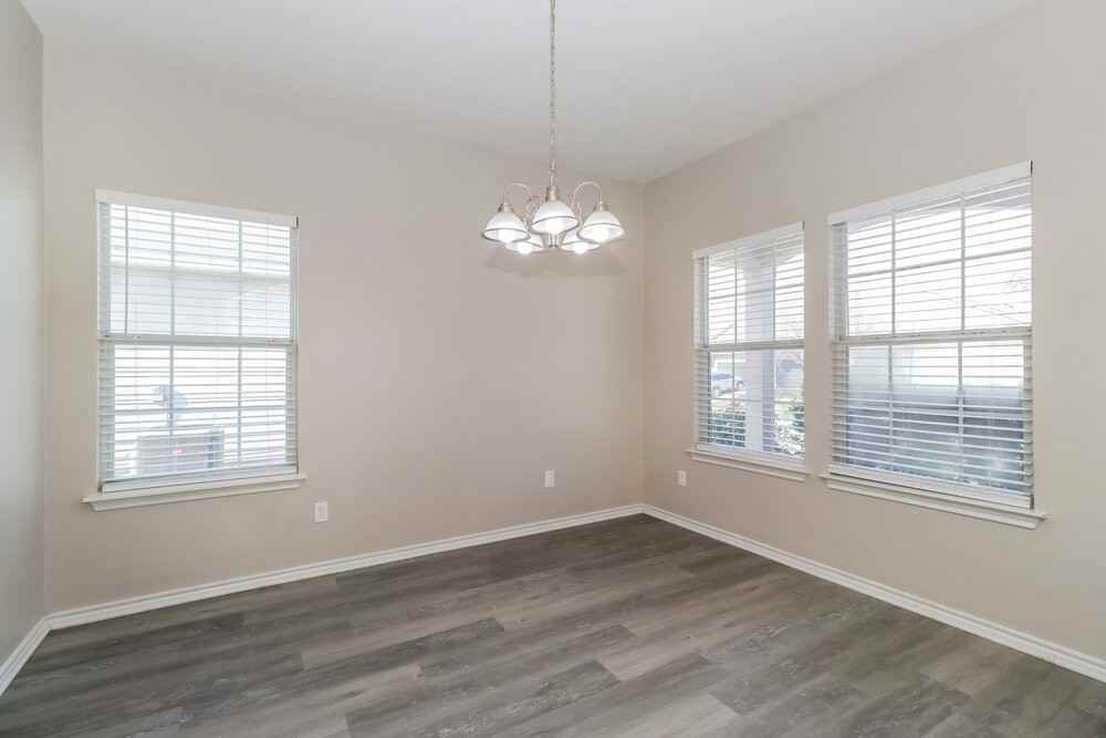 11607 Morgans Point St - Photo 5 of 16