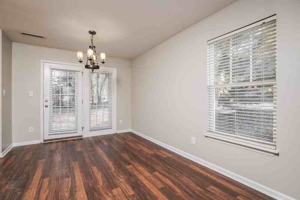 3637 Pinkham Way - Photo 6 of 17