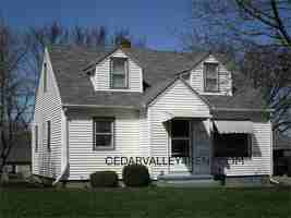 featured image of 1539 Byron Ave