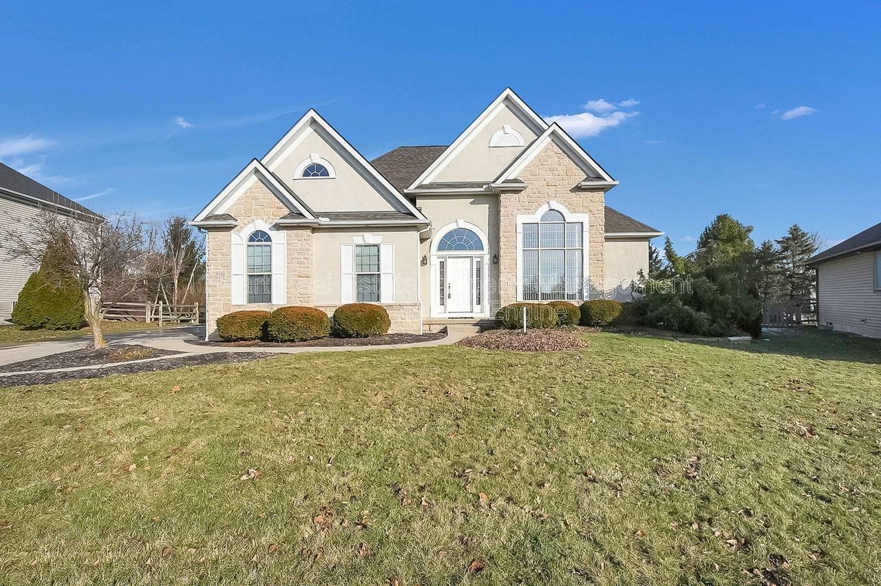 9580 Mission Dr - Photo 2 of 37