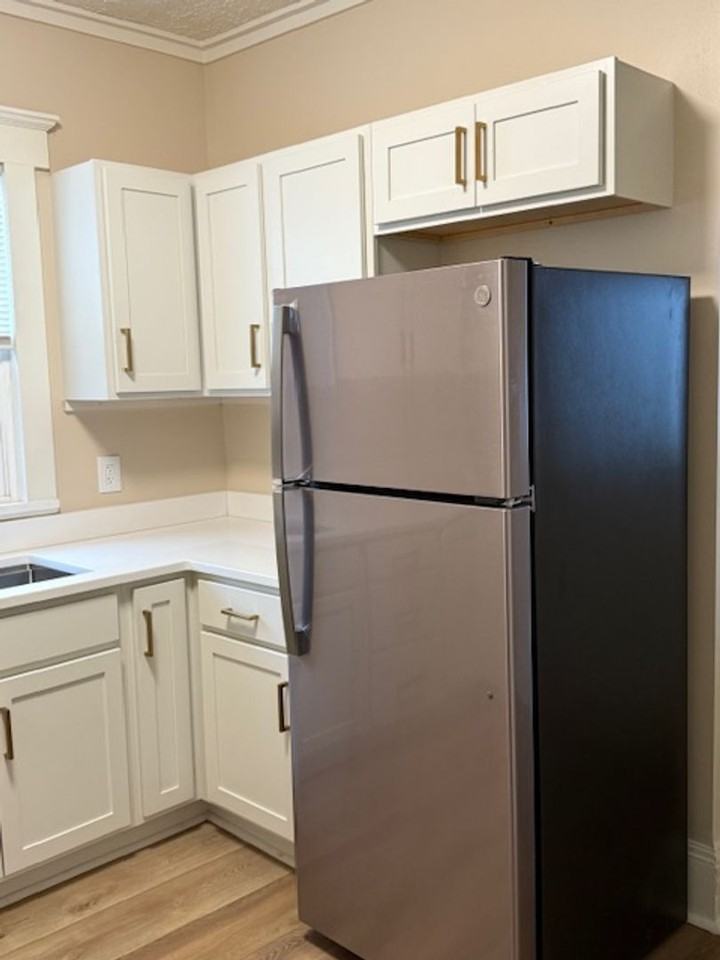 146 Wadsworth Ave #1 - Photo 7 of 14