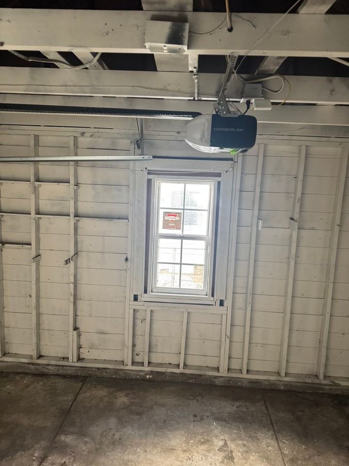 944 Semmes St - Photo 3 of 14