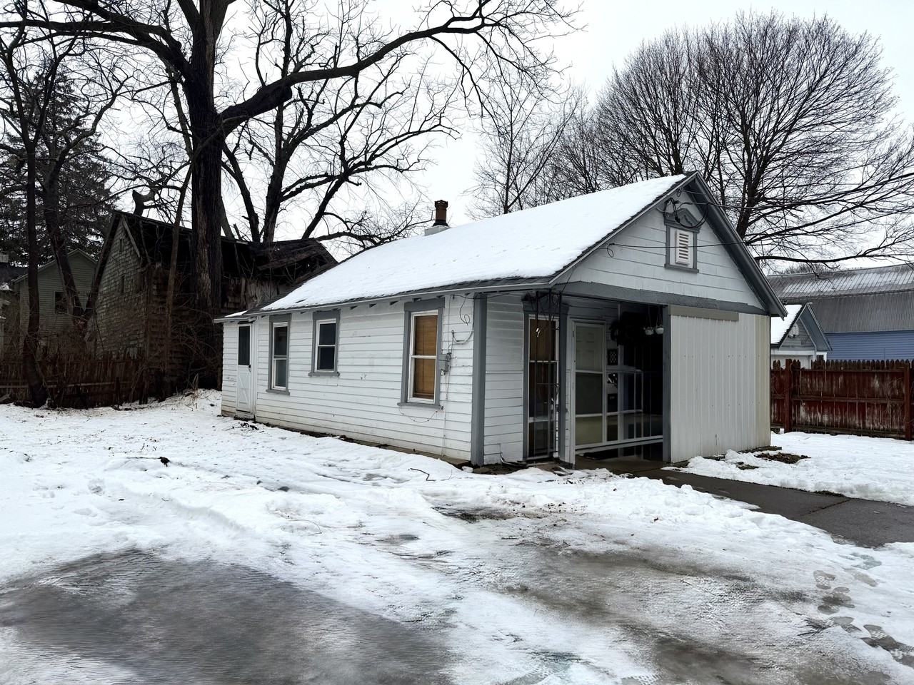 24 Miller St #3 - Photo 4 of 7