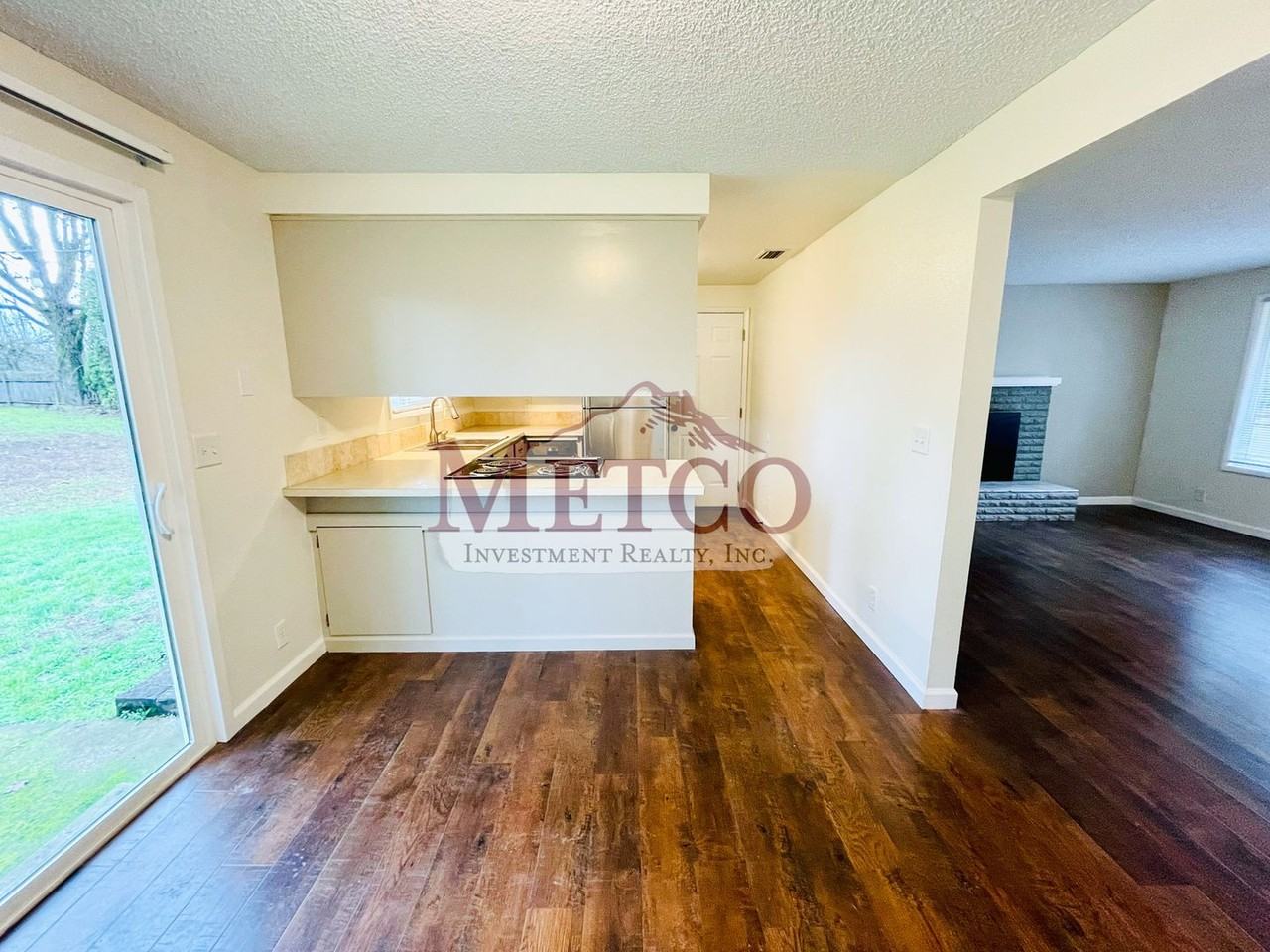 3712 Honolulu Ave - Photo 7 of 12