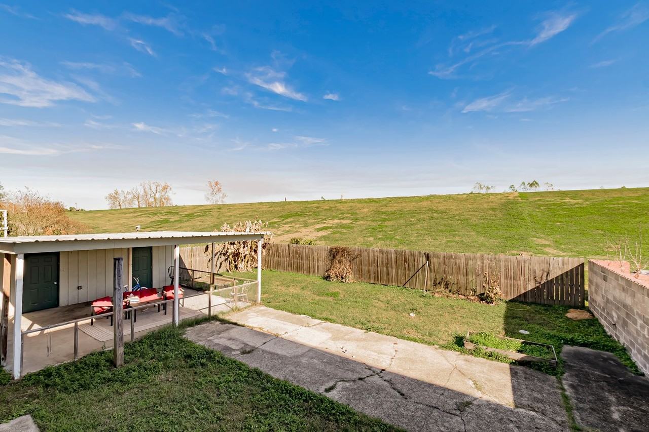 550 S River Rd - Photo 5 of 13