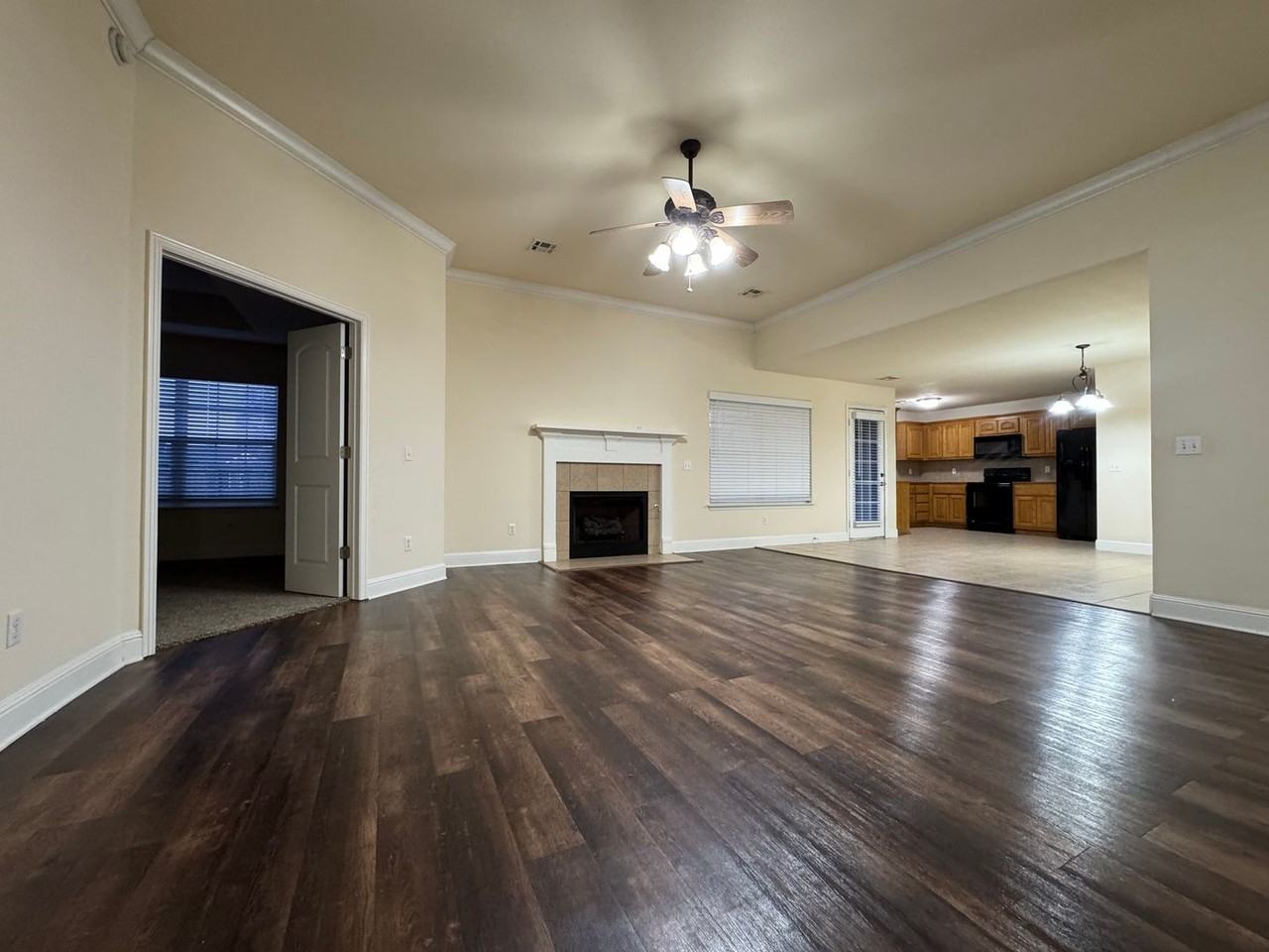 560 Dogwood St - Photo 2 of 22