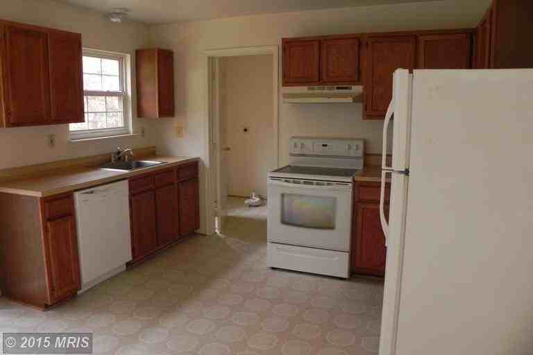 2920 American Beauty Pl - Photo 3 of 12