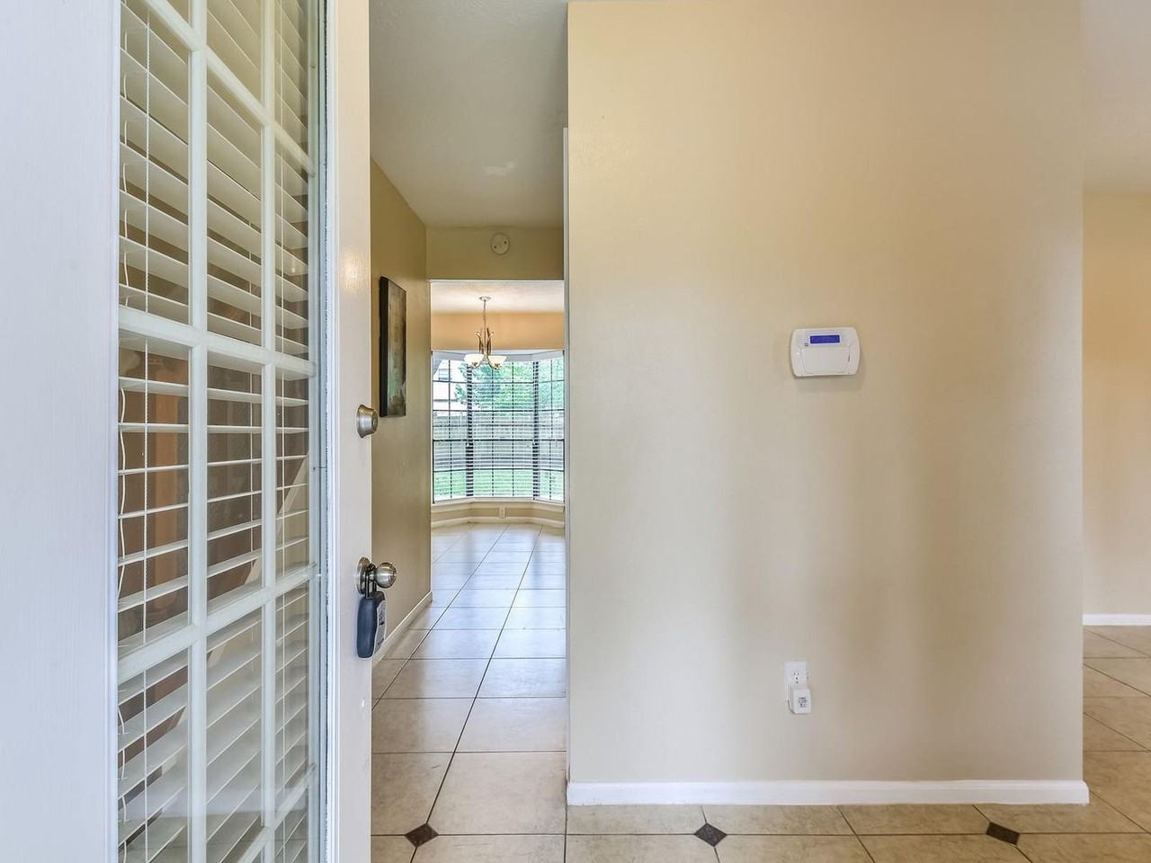 14819 Cobre Valley Dr - Photo 3 of 32