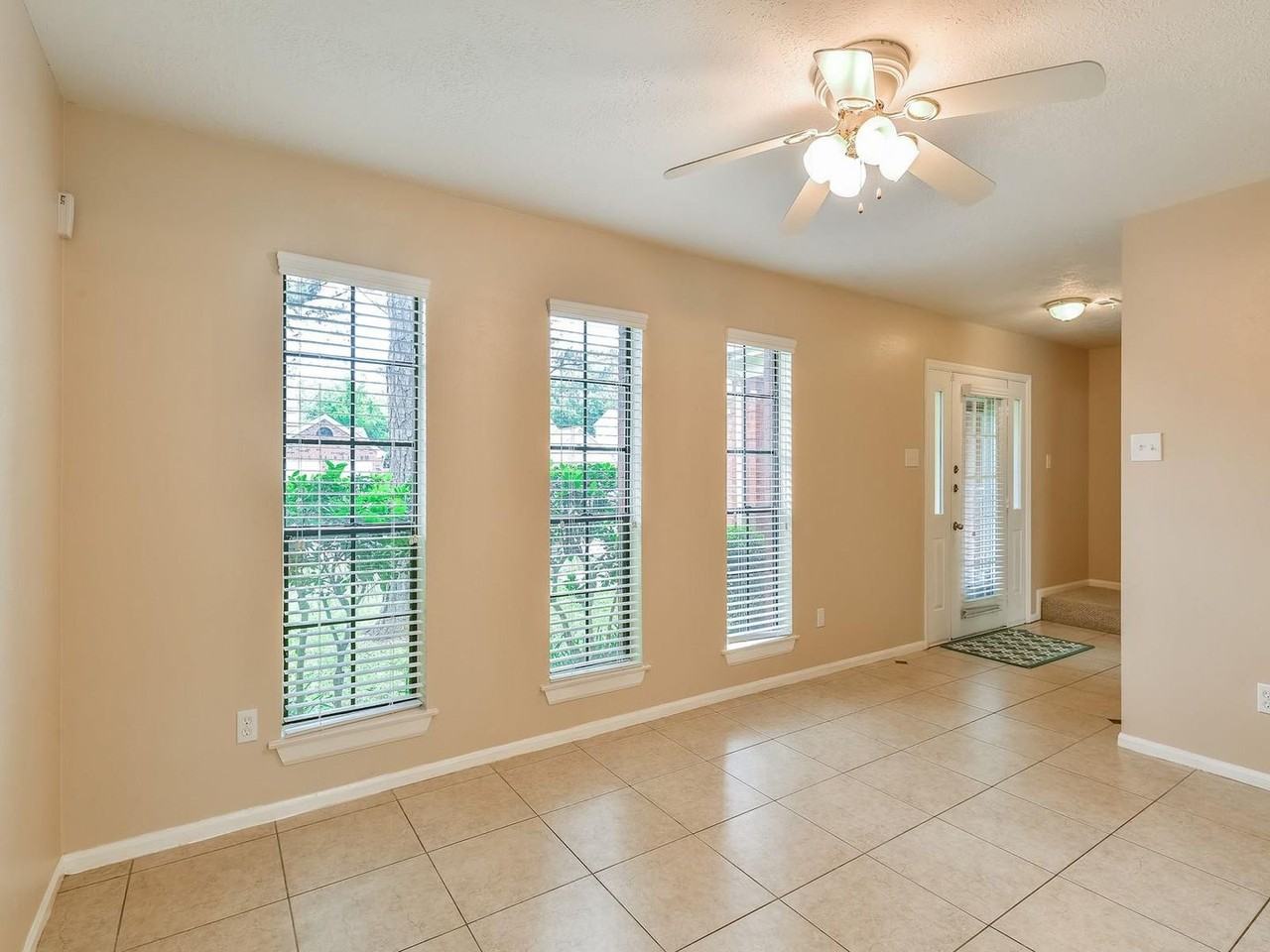 14819 Cobre Valley Dr - Photo 5 of 32