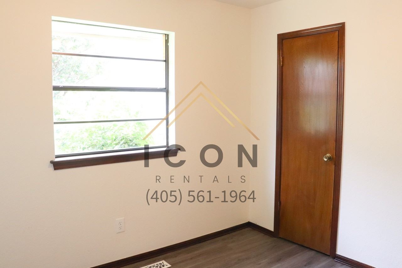 3820 Southwind Ct #1 - Photo 2 of 17