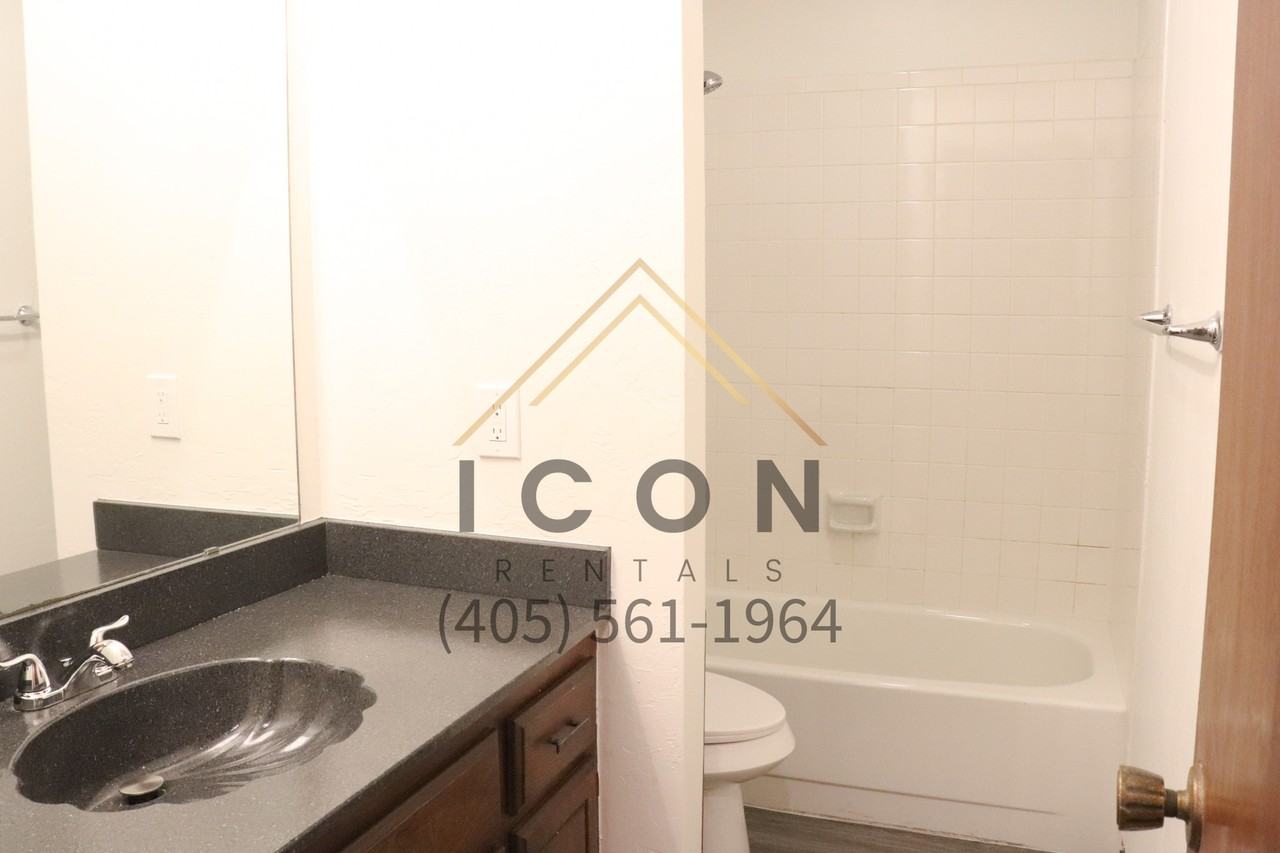 3820 Southwind Ct #1 - Photo 3 of 17