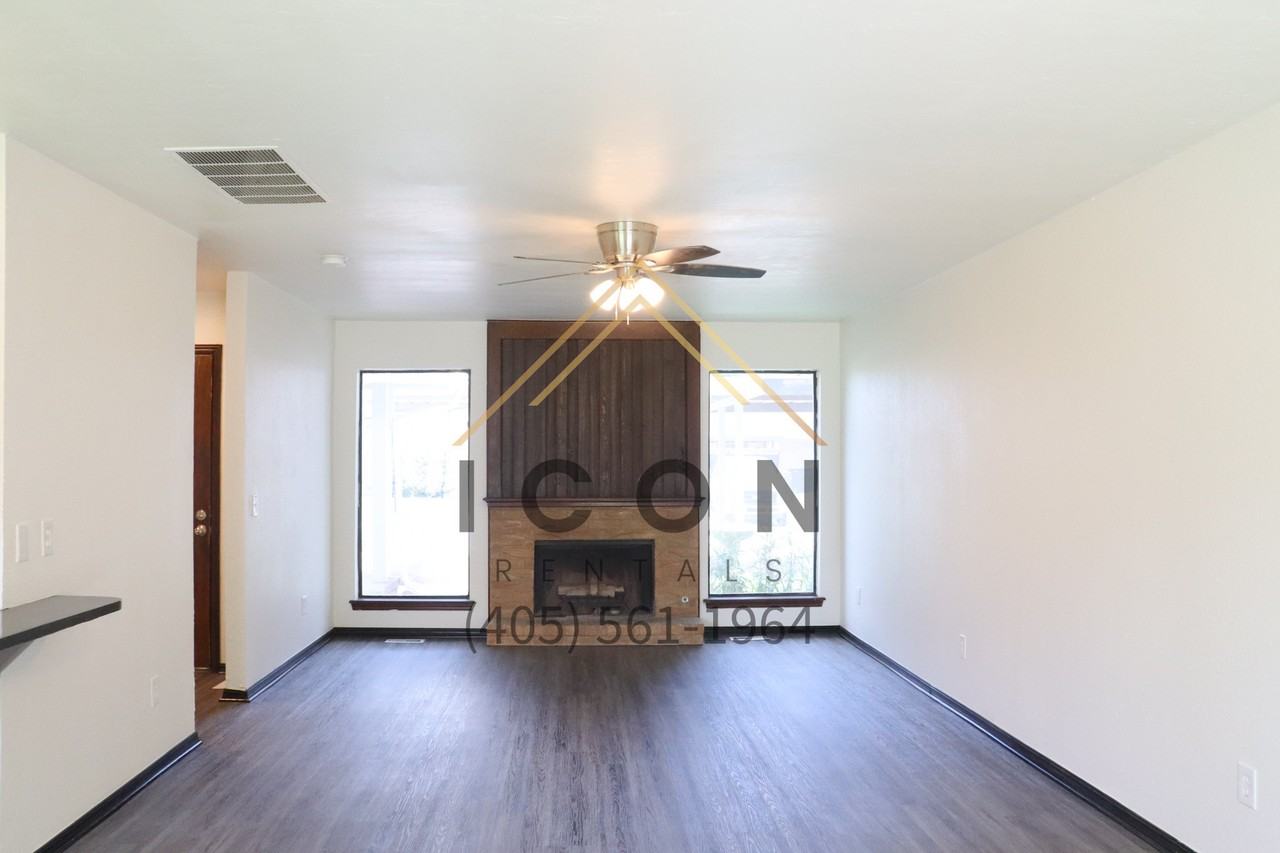 3820 Southwind Ct #1 - Photo 4 of 17