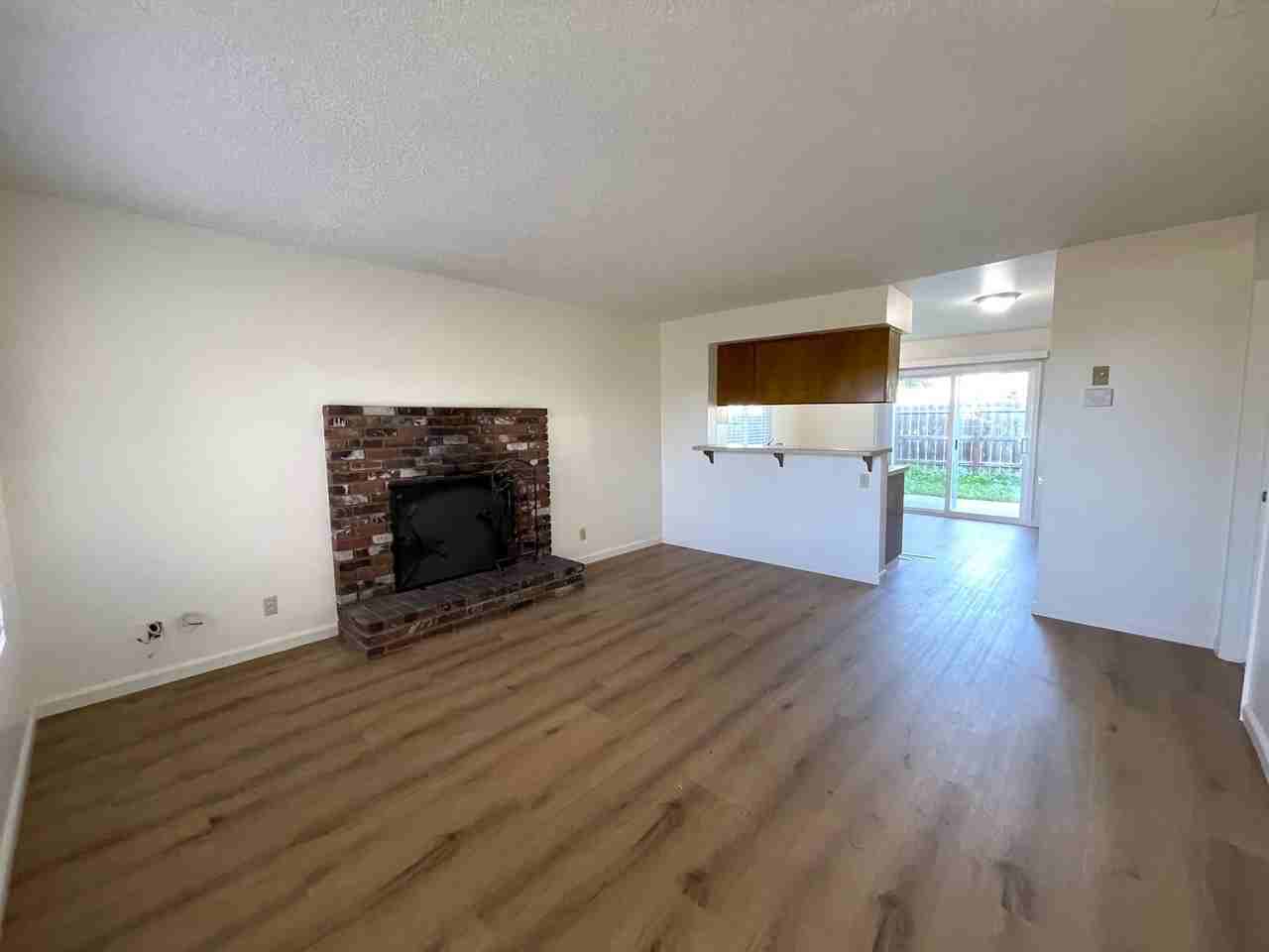 930 N L St - Photo 3 of 14