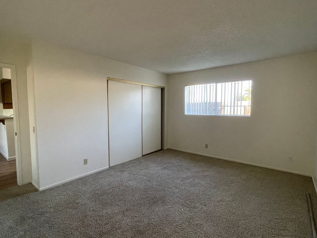 930 N L St - Photo 7 of 14