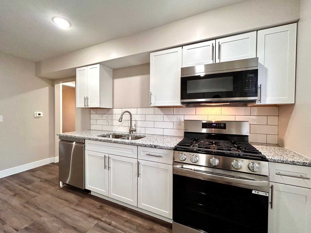 Taft Ave SW - Photo 5 of 37