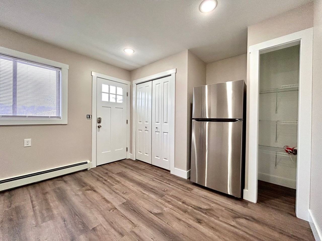 Taft Ave SW - Photo 6 of 37