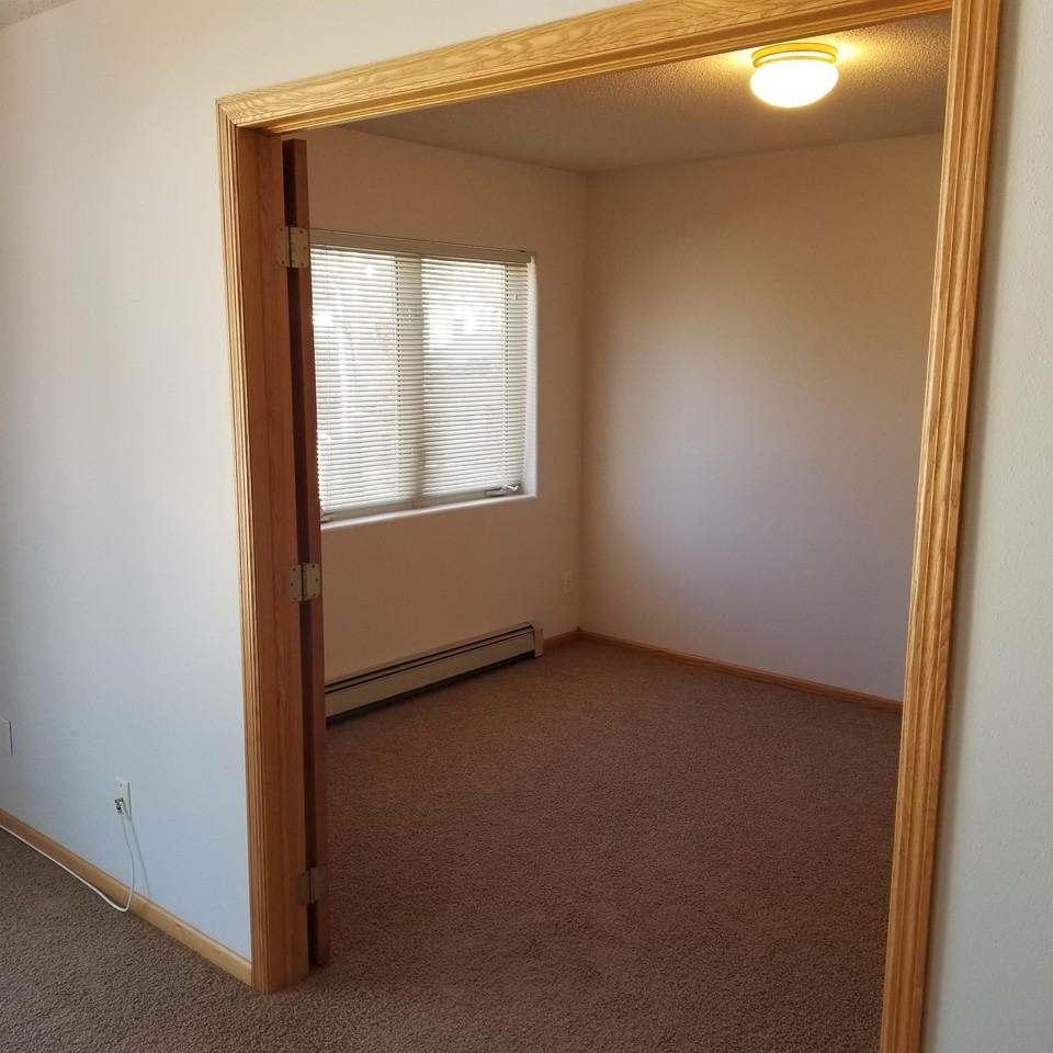 1005 7th Ave N #C - Photo 3 of 7