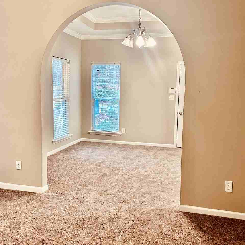 5333 Cottage Cir - Photo 3 of 14
