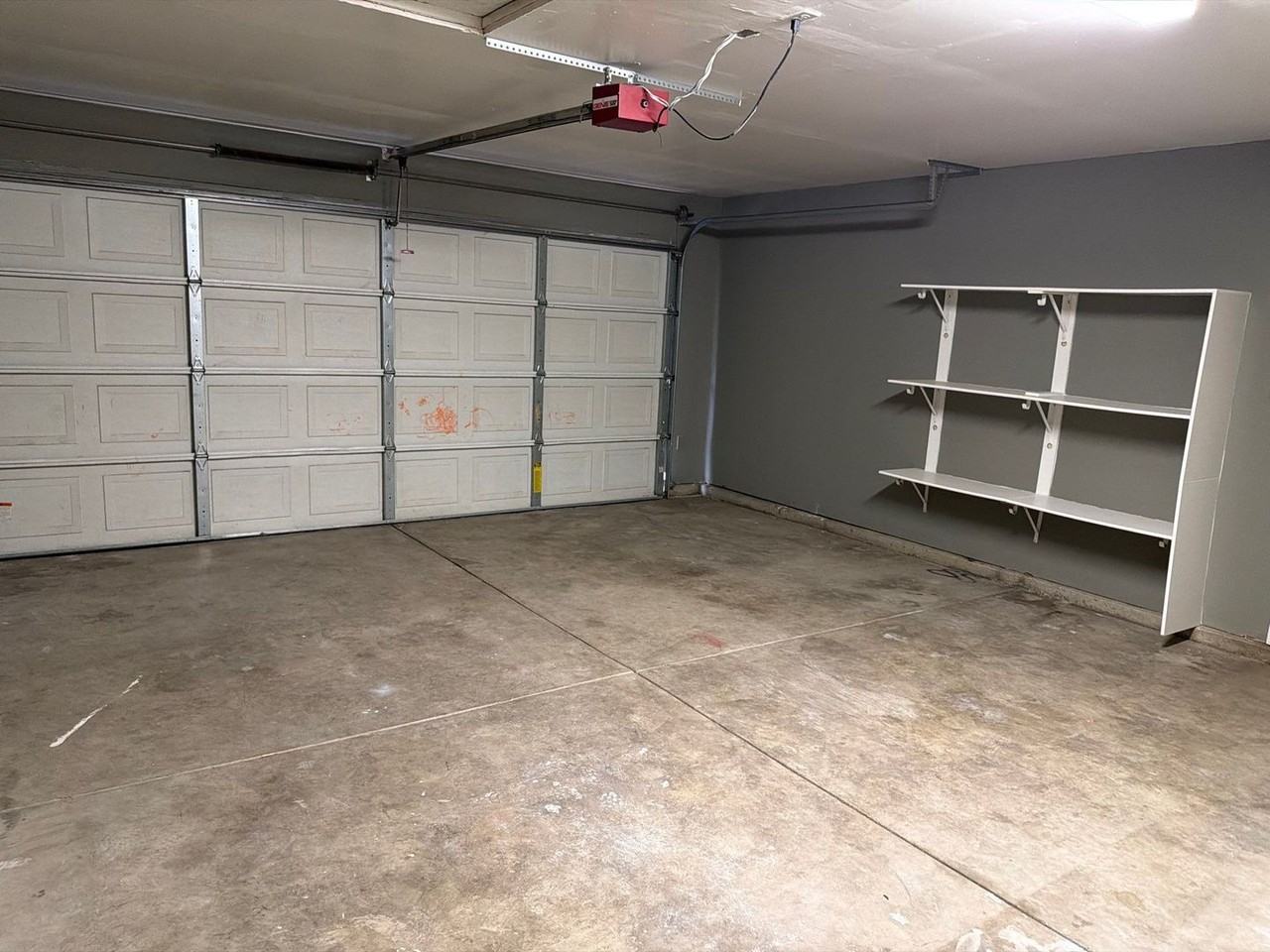 705 S Brown St - Photo 4 of 14