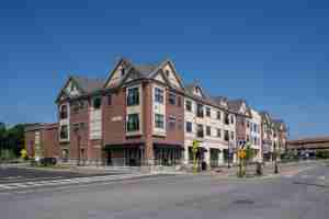 featured image of 21 Raymond Ave