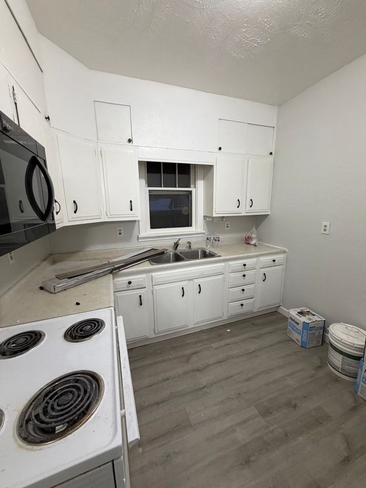 623 S Willow Ave - Photo 5 of 14