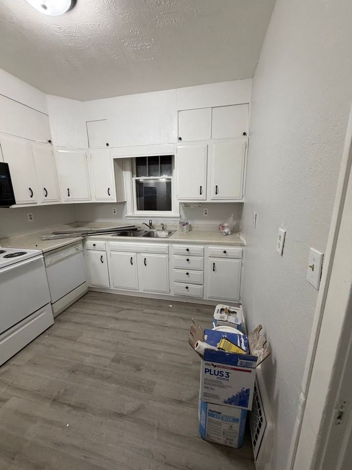 623 S Willow Ave - Photo 6 of 14