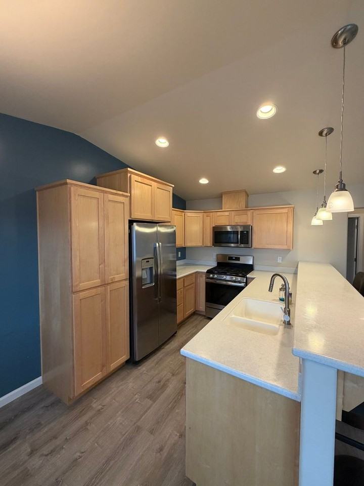 5122 Aster Ln - Photo 4 of 15