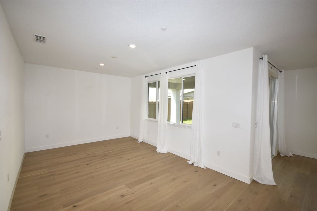 8017 Gorgon Way - Photo 6 of 25