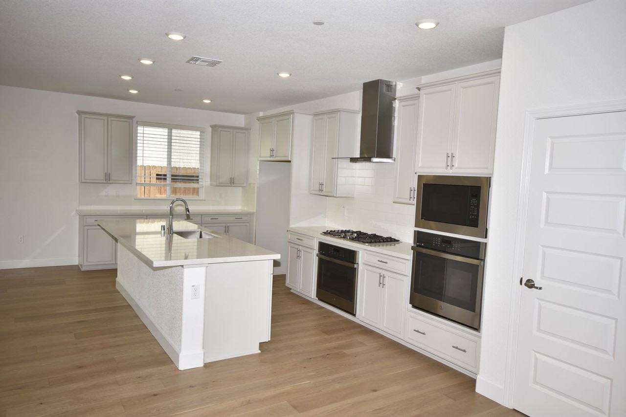 8017 Gorgon Way - Photo 7 of 25