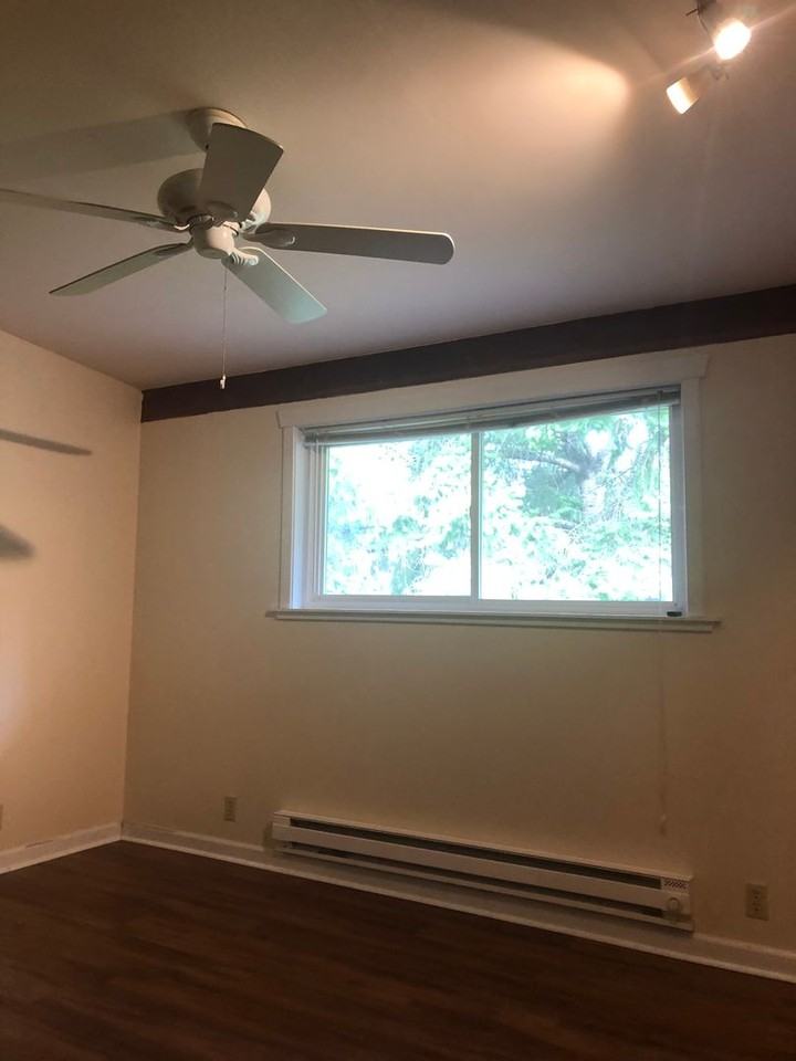 465 Winslow Way E #306 - Photo 2 of 21