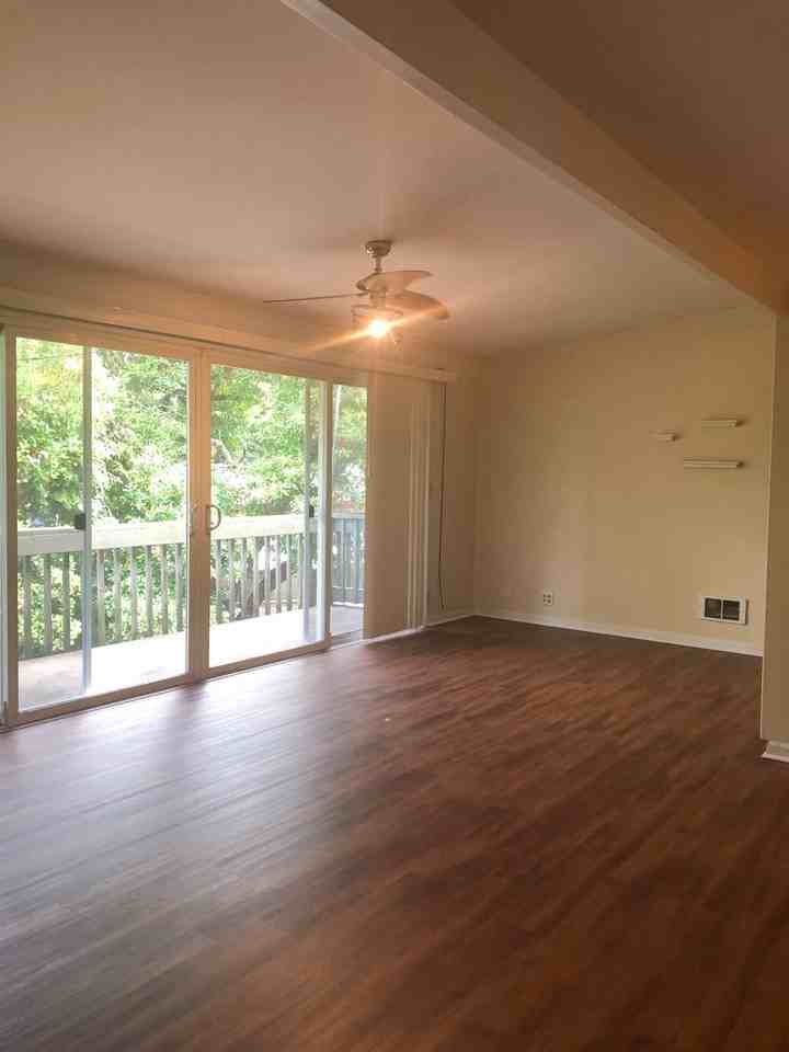 465 Winslow Way E #306 - Photo 5 of 21