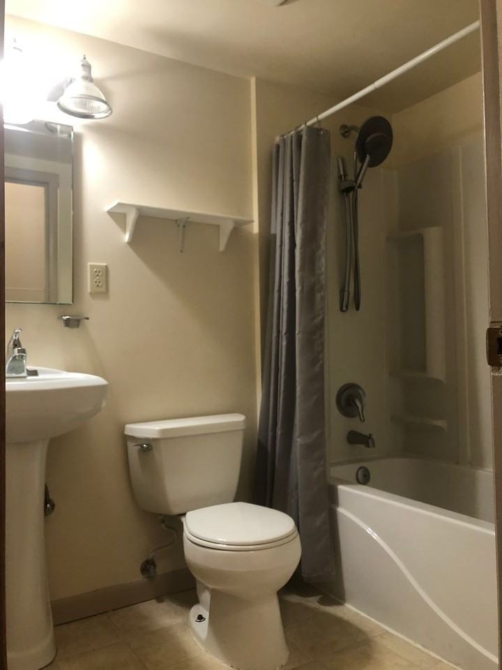 465 Winslow Way E #306 - Photo 6 of 21