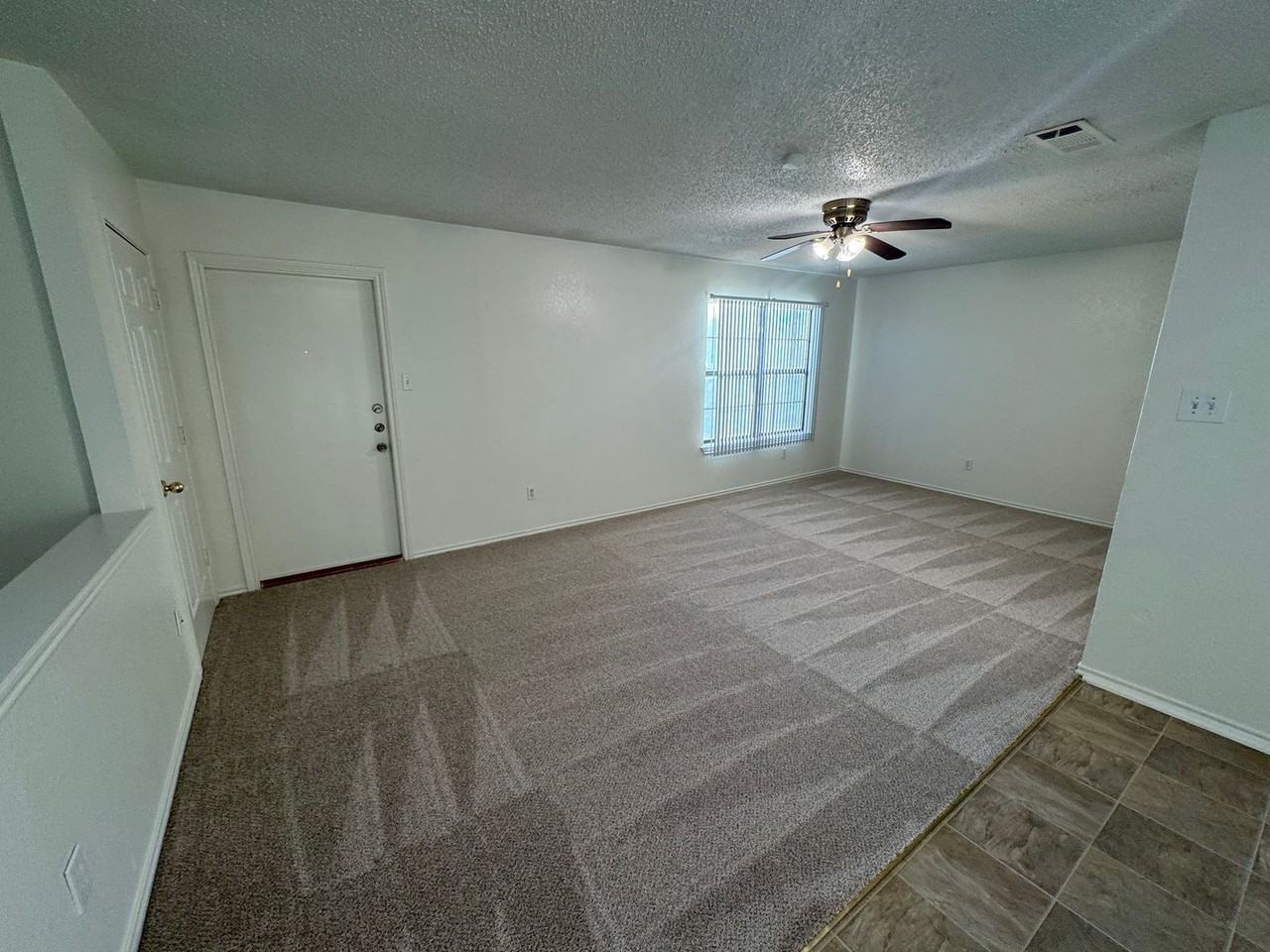 801 Se 4th St #103 - Photo 5 of 22