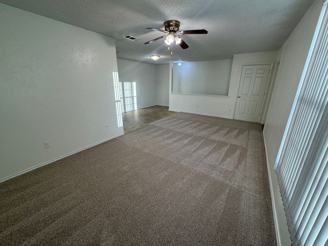 801 Se 4th St #103 - Photo 6 of 22