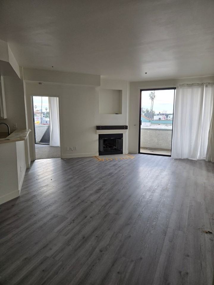 7020 Lanewood Ave, Los Angeles, CA 90028 - Photo 6 of 22